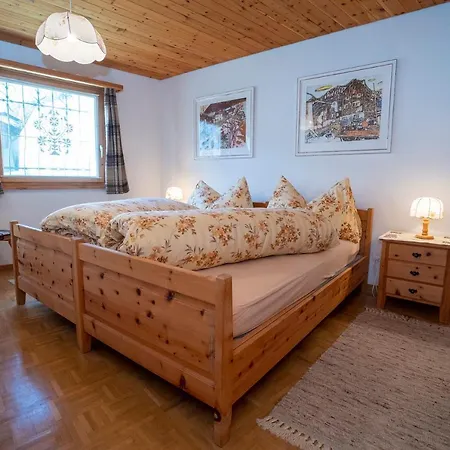 Apartment Chasa Nalains *