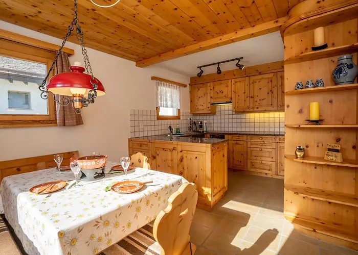 Apartamento Chasa Nalains